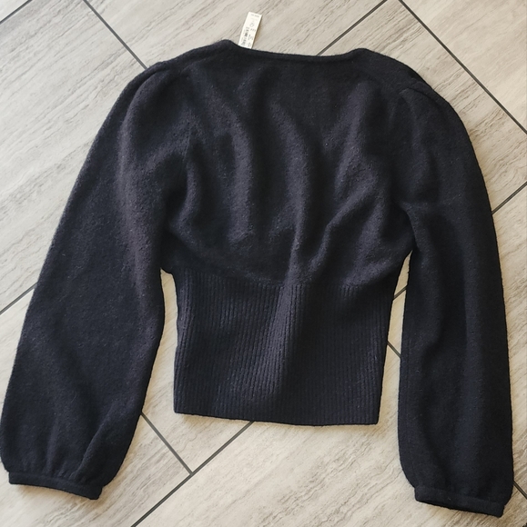 Madewell Black V-Neck Sweater with Puff Sleeves - Picture 4 of 7